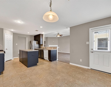 4915 Ibis Lake Court - Photo Thumbnail 38