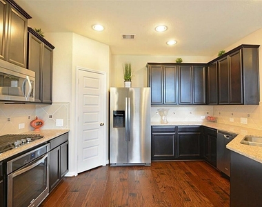 15415 Pattington Cypress Drive - Photo Thumbnail 4