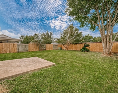9234 Windswept Grove Drive - Photo Thumbnail 3