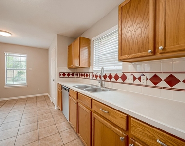 9234 Windswept Grove Drive - Photo Thumbnail 20
