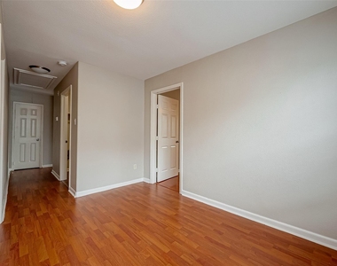 9234 Windswept Grove Drive - Photo Thumbnail 18