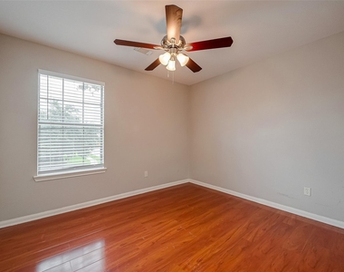 9234 Windswept Grove Drive - Photo Thumbnail 5