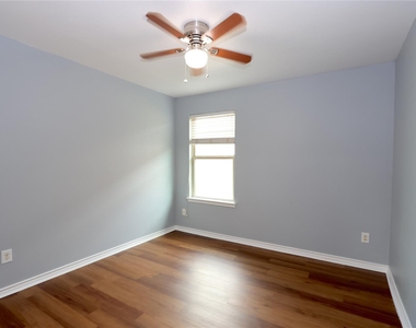 9218 Mission Arbor Lane - Photo Thumbnail 21