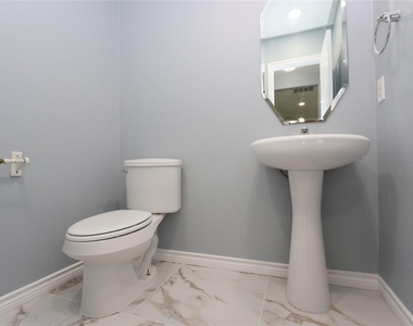 9218 Mission Arbor Lane - Photo Thumbnail 8