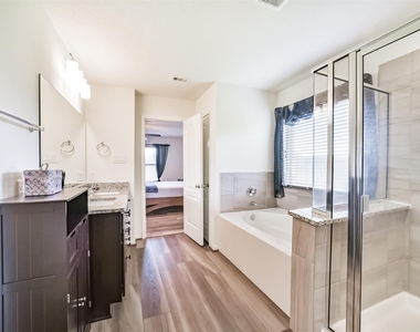 25546 Kensington Lake Drive - Photo Thumbnail 20