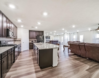 25546 Kensington Lake Drive - Photo Thumbnail 2