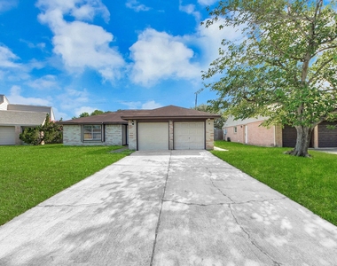 1911 Hammerwood Drive - Photo Thumbnail 6
