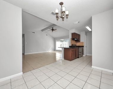 1911 Hammerwood Drive - Photo Thumbnail 13