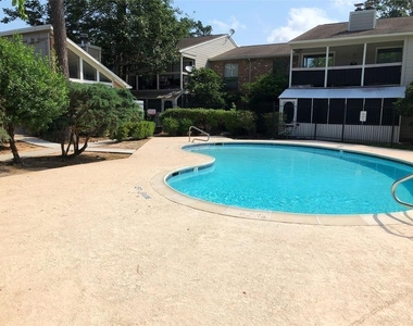17331 Red Oak Drive - Photo Thumbnail 5