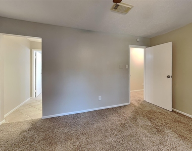 46 Berryfrost Lane - Photo Thumbnail 11