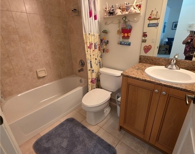 20221 Estero Gardens Circle - Photo Thumbnail 15