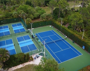 20221 Estero Gardens Circle - Photo Thumbnail 33