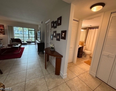 28181 Pine Haven Way - Photo Thumbnail 13