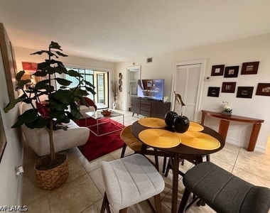 28181 Pine Haven Way - Photo Thumbnail 18