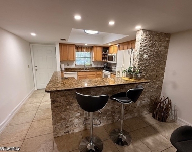 28181 Pine Haven Way - Photo Thumbnail 8