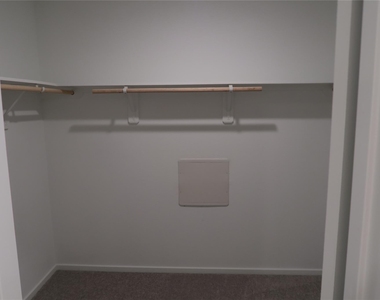 921 Woodhaven Lakes Drive - Photo Thumbnail 9