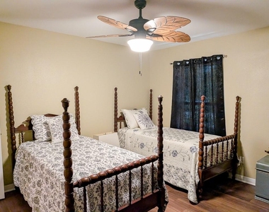 1139 County Rd 403 - Photo Thumbnail 12