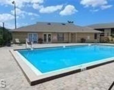 5311 Summerlin Road - Photo Thumbnail 6