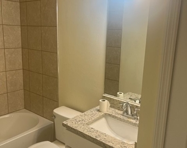 120 Homer Avenue S - Photo Thumbnail 11