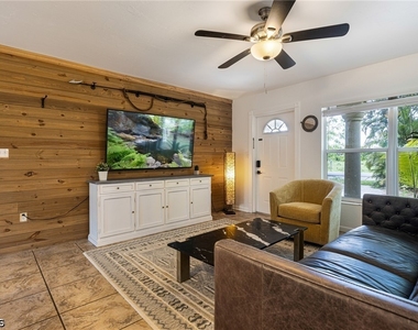 18597 Marco Boulevard - Photo Thumbnail 2