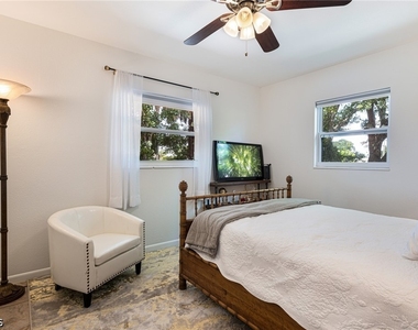 18597 Marco Boulevard - Photo Thumbnail 22