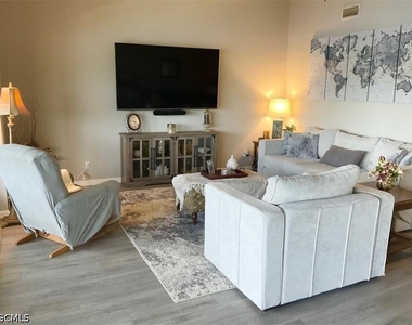 3708 Se 12th Avenue - Photo Thumbnail 7