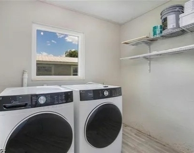 1144 Donald Road - Photo Thumbnail 12