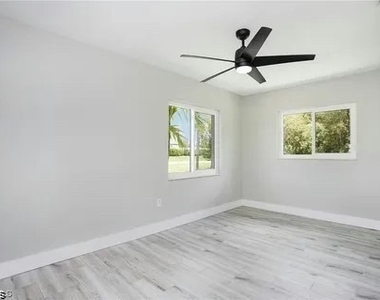 1144 Donald Road - Photo Thumbnail 8
