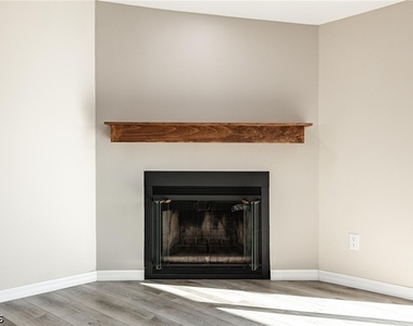 17700 Pronghorn Street - Photo Thumbnail 5
