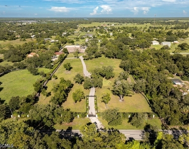 17700 Pronghorn Street - Photo Thumbnail 25