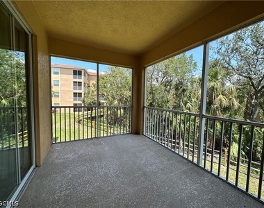 8341 Whiskey Preserve Circle - Photo Thumbnail 11
