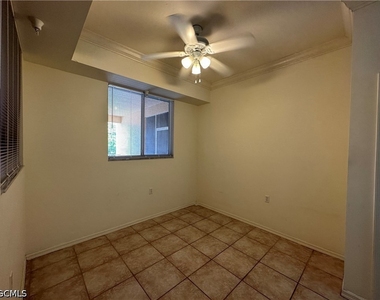 8341 Whiskey Preserve Circle - Photo Thumbnail 4
