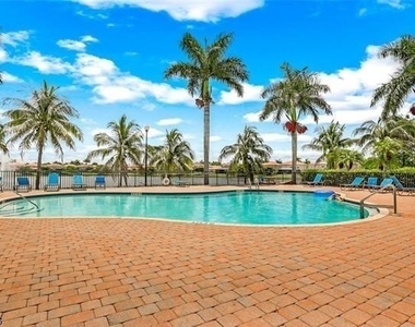 8610 Sumner Avenue - Photo Thumbnail 15