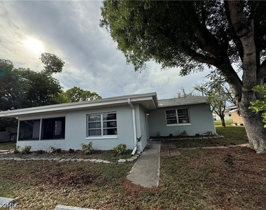 329 Tudor Drive - Photo Thumbnail 3