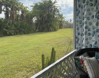 823 Courtington Lane - Photo Thumbnail 11