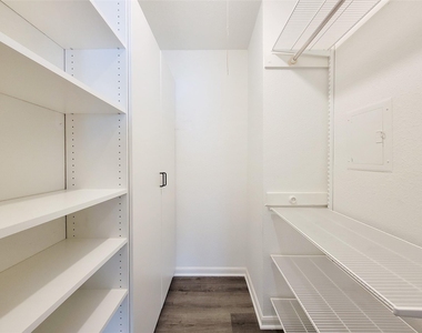 8299 Cambridge Street - Photo Thumbnail 31