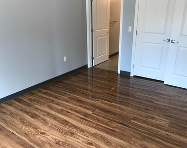 52 East Ridge - Photo Thumbnail 12