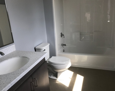 52 East Ridge - Photo Thumbnail 15