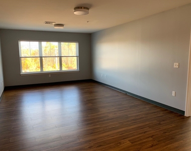 15 East Ridge - Photo Thumbnail 23