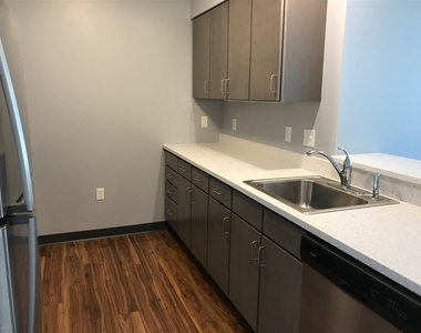 15 East Ridge - Photo Thumbnail 20