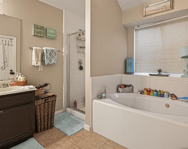 3611 Stacy Park Circle - Photo Thumbnail 34
