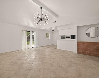 5523 Kuldell Drive - Photo Thumbnail 8