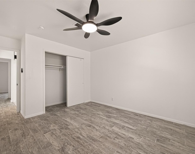 5523 Kuldell Drive - Photo Thumbnail 32