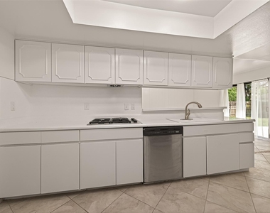 5523 Kuldell Drive - Photo Thumbnail 17
