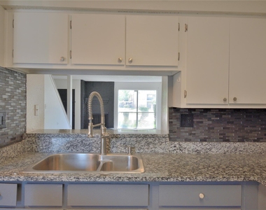260 El Dorado Boulevard - Photo Thumbnail 7
