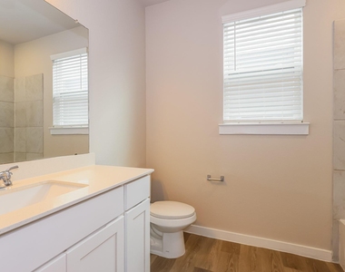 18342 W Centro Circle - Photo Thumbnail 15