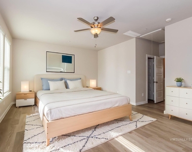 18342 W Centro Circle - Photo Thumbnail 11