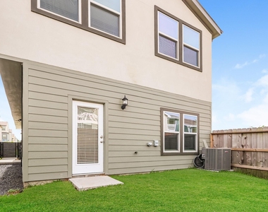 18342 W Centro Circle - Photo Thumbnail 17