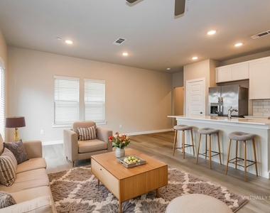 18342 W Centro Circle - Photo Thumbnail 3