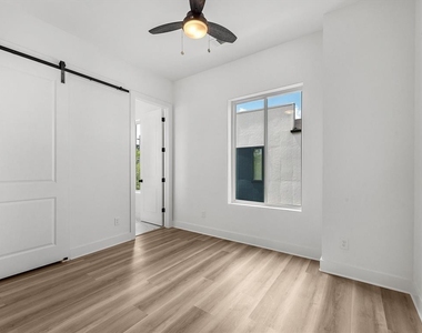 5904 Val Verde Street - Photo Thumbnail 20